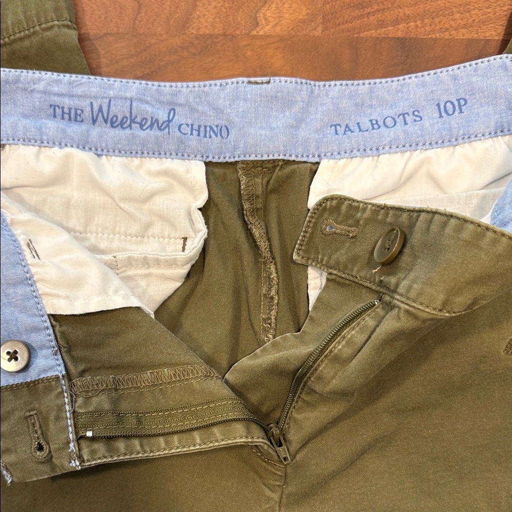Talbots Olive Green Women’s Capris with Floral Detail - Picture 2 of 4